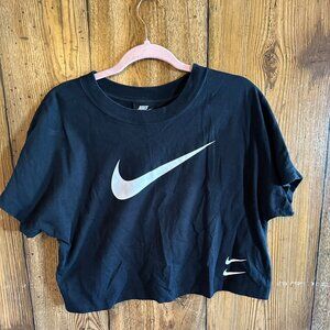 Nike Crop Top